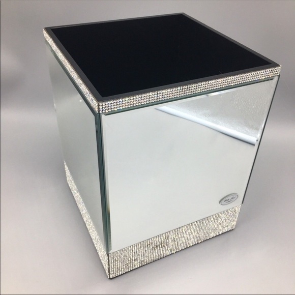 Bella Lux Bath Nwt Bella Lux Mirrored Waste Basket With Crystals